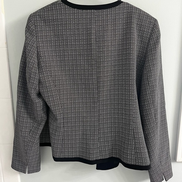 Kasper women’s blazer - Picture 2 of 3